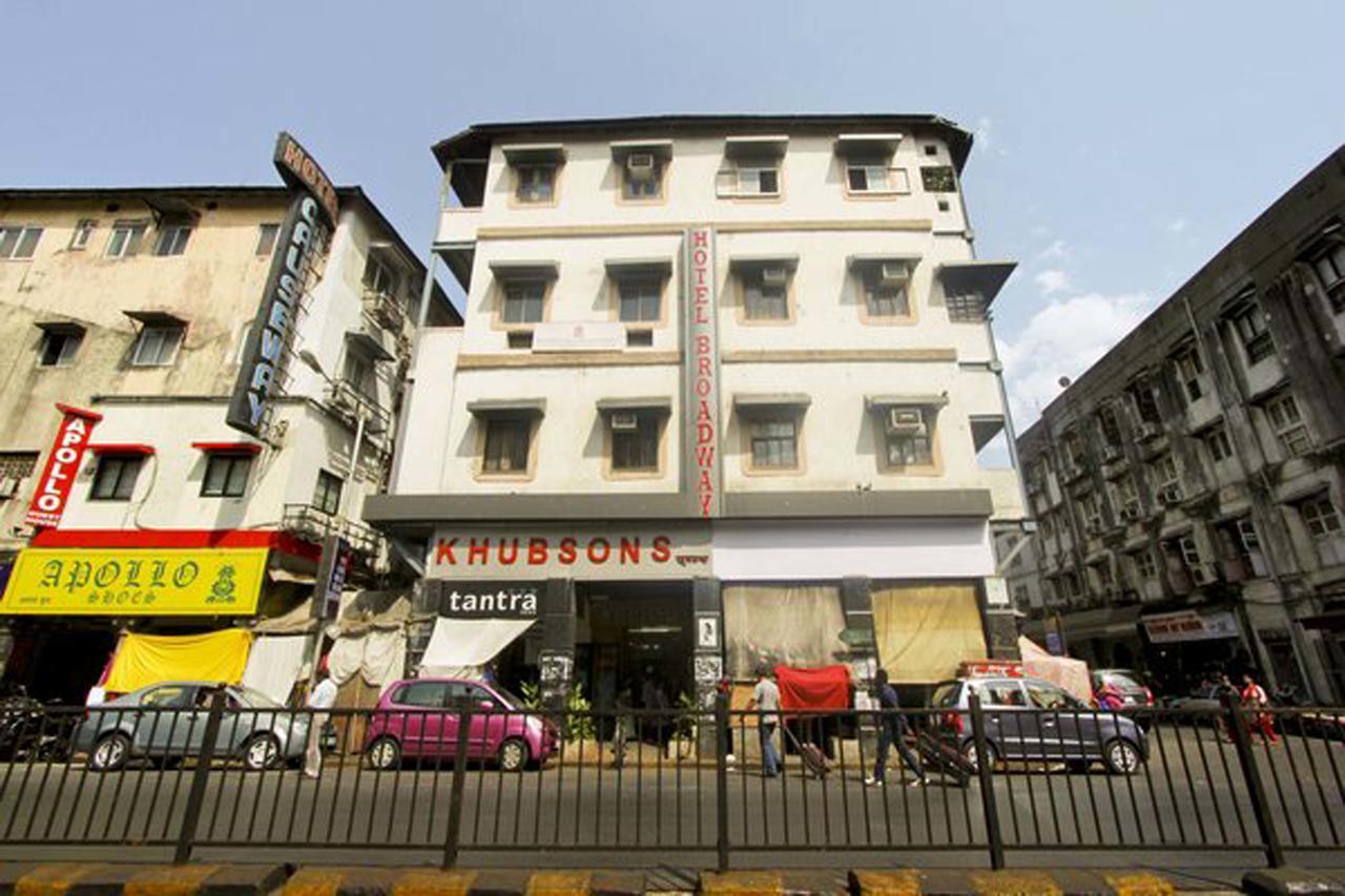 Hotel Broadway Colaba Mumbai  Buitenkant foto